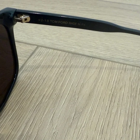 Tom Ford Classic Sunglasses TF 639-K 01A 57 Tom Ford Classic Sunglasses TF 639-K 01A 57 main image 2